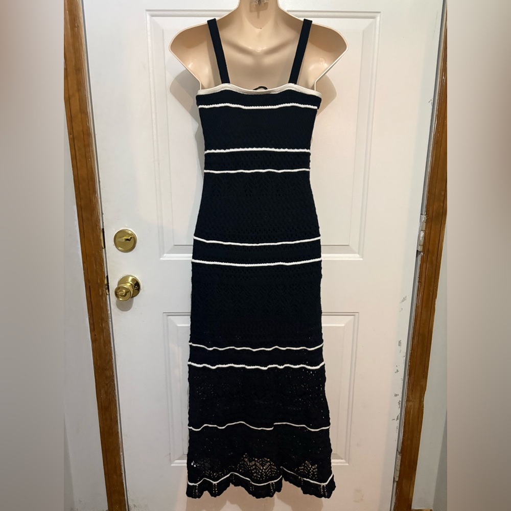 Abercrombie & Fitch Black Maxi Dress with White Trim - Picture 2 of 3